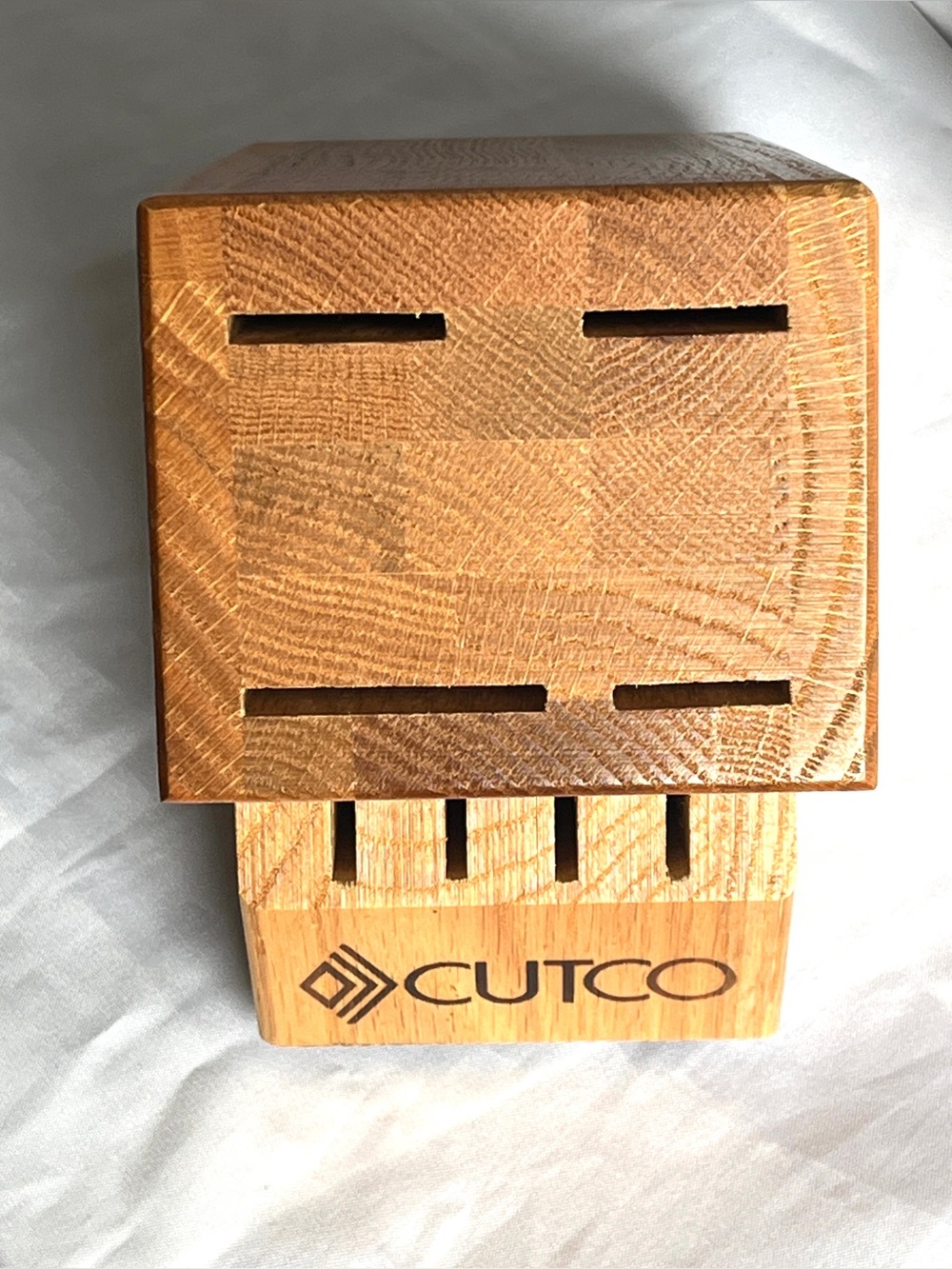 CUTCO 8 Slot Knife Block Honey Color Oak Wood Made in USA Steak Knives Holder